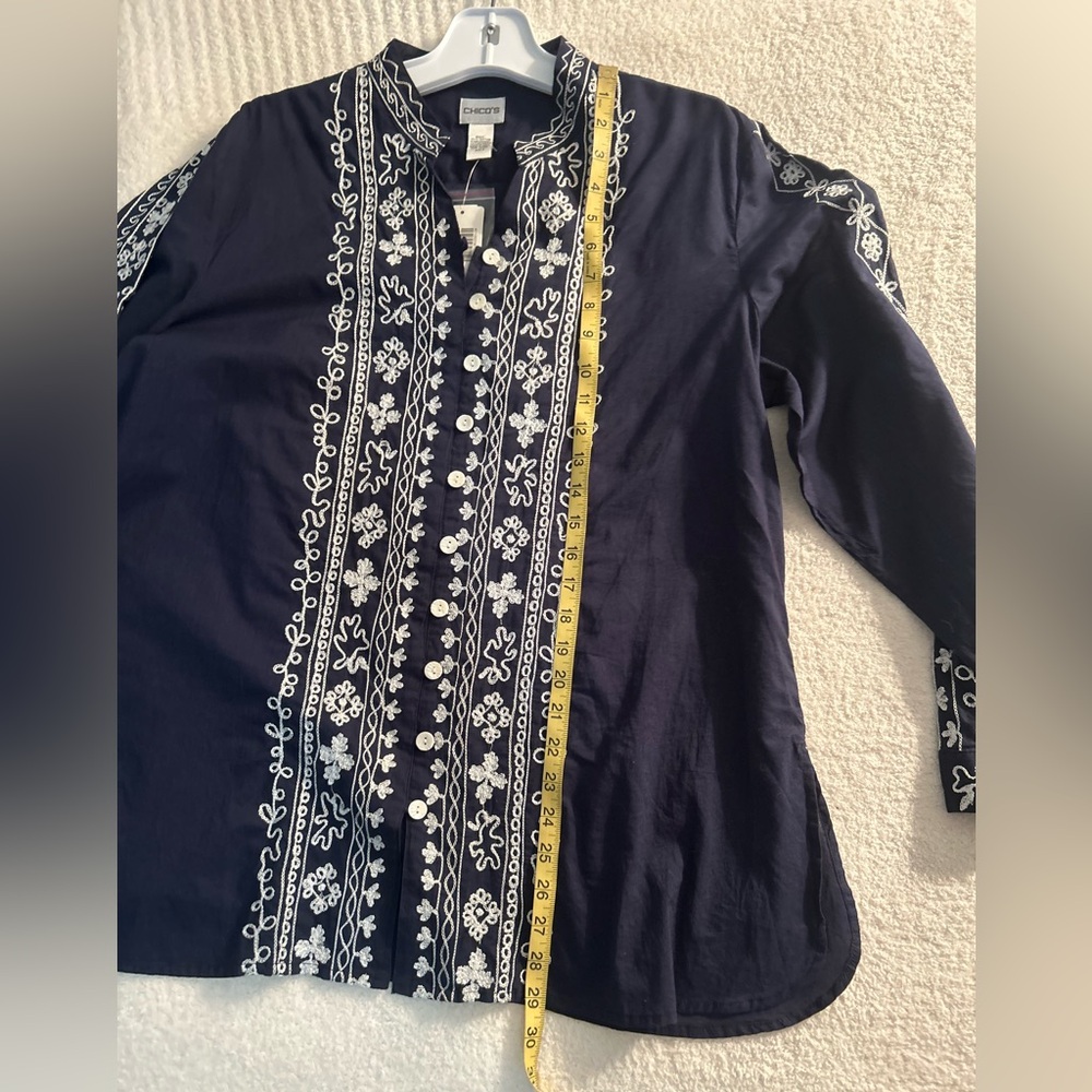 Chico's Dark Blue Floral Embroidered Tunic Size 3 (Chico’s) - Picture 10 of 13